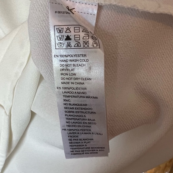 White Pleat Front Top - Picture 4 of 4